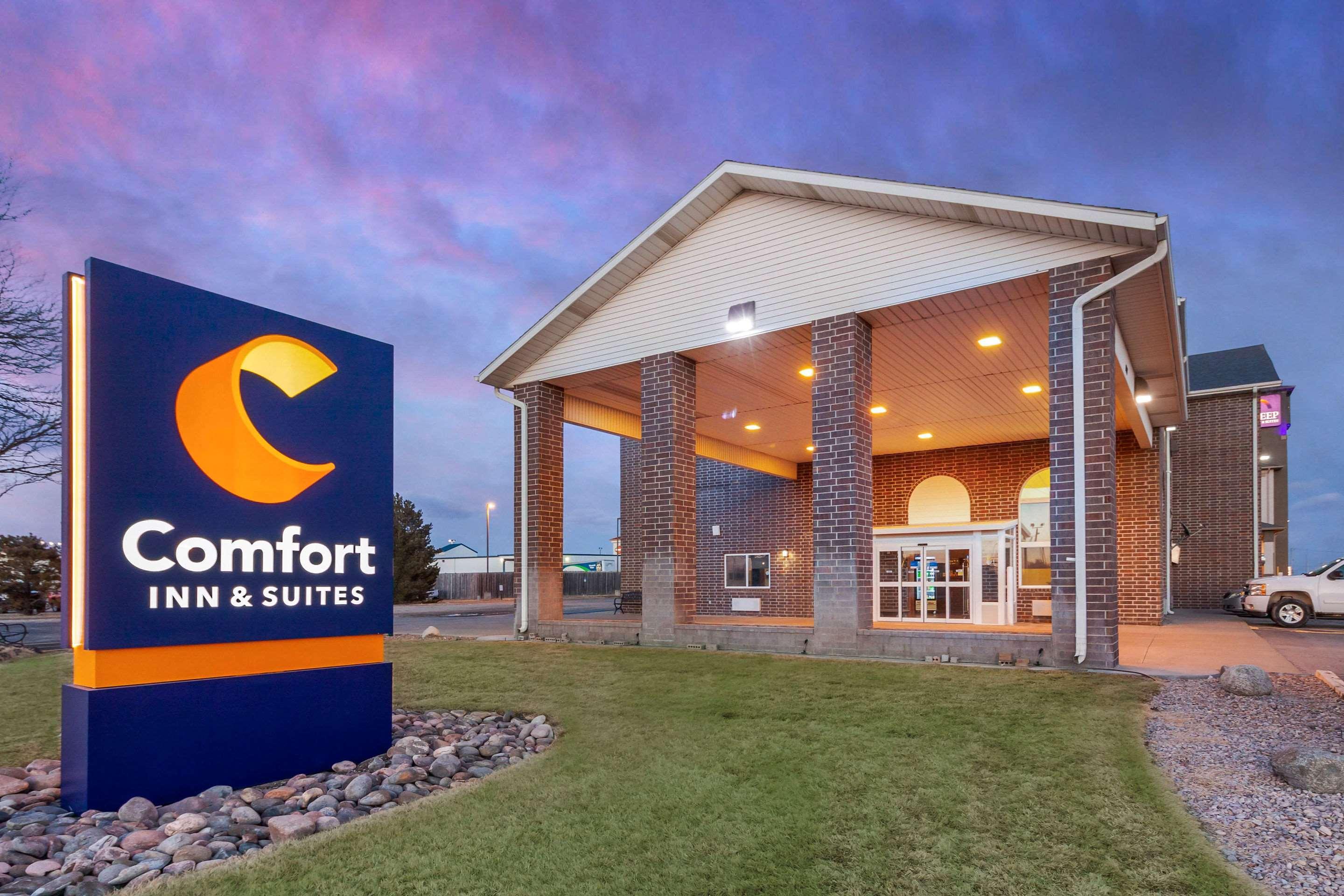Comfort Inn & Suites Hays I-70 Exteriér fotografie