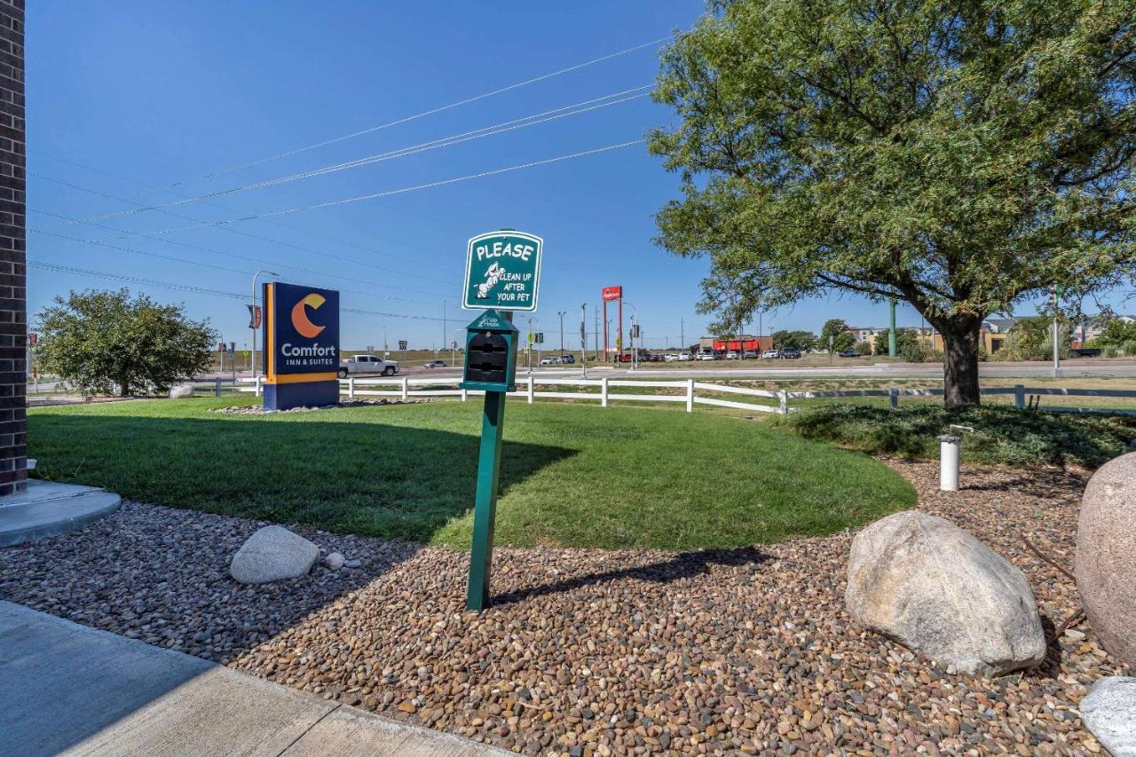 Comfort Inn & Suites Hays I-70 Exteriér fotografie