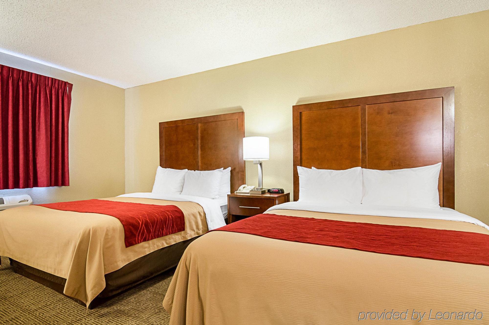 Comfort Inn & Suites Hays I-70 Exteriér fotografie