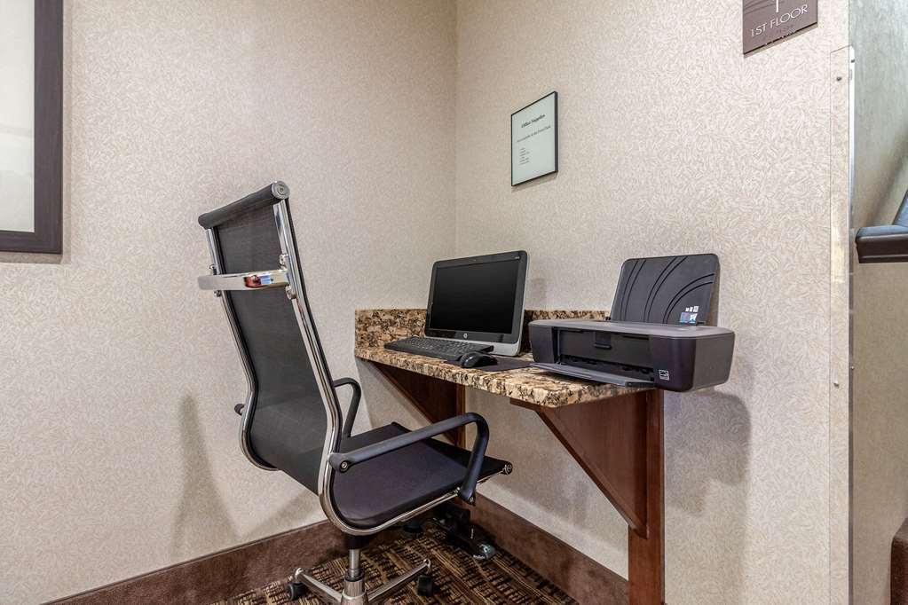 Comfort Inn & Suites Hays I-70 Zařízení fotografie